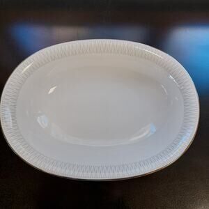 Heinrich & Co (H&C) Bavaria Germany ~ Oval Serving Bowl Fine Porcelain China